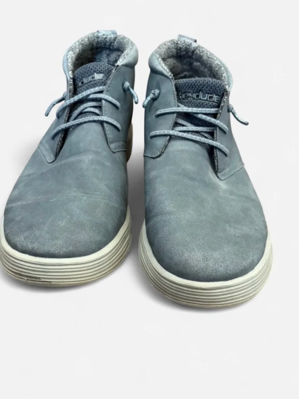 Hey Dude Men’s gray suede lightweight, ultra-comfortable chukka boots. Sz. 11